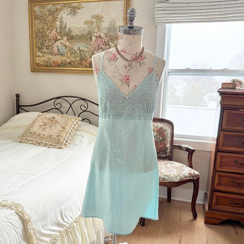 Blue lace slip dress 90s Nine & Company mint lace slip dress size small